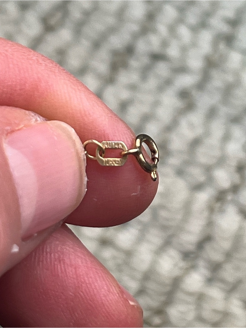 🆑 14K REAL YELLOW GOLD DANGLING NECKLACE🆑 - Picture 7 of 10